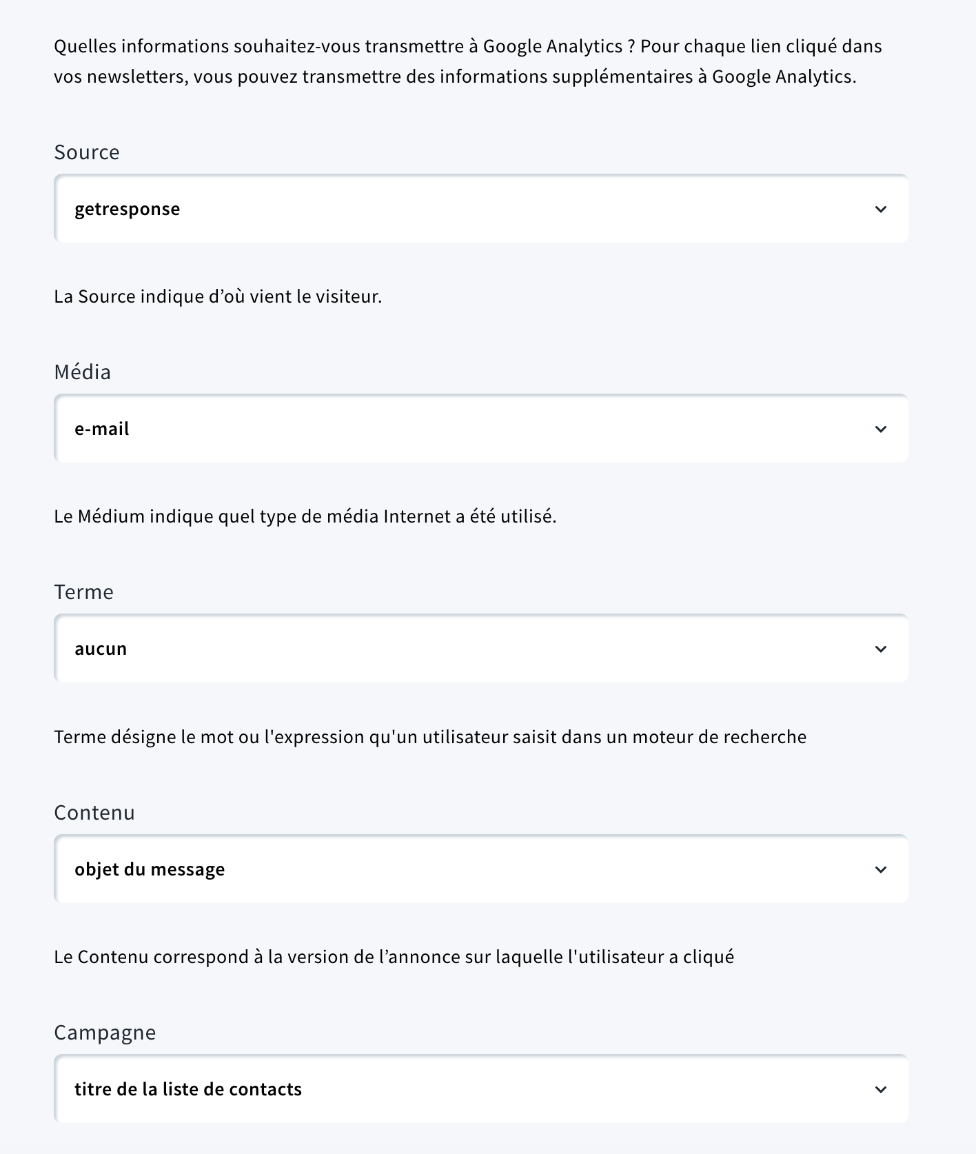 Configuration des paramètres UTM pour une campagne d’email marketing dans Google Analytics.