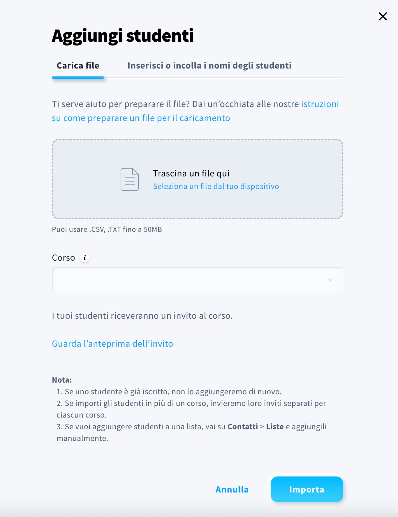 L’immagine mostra come puoi inserire studenti caricando un file.