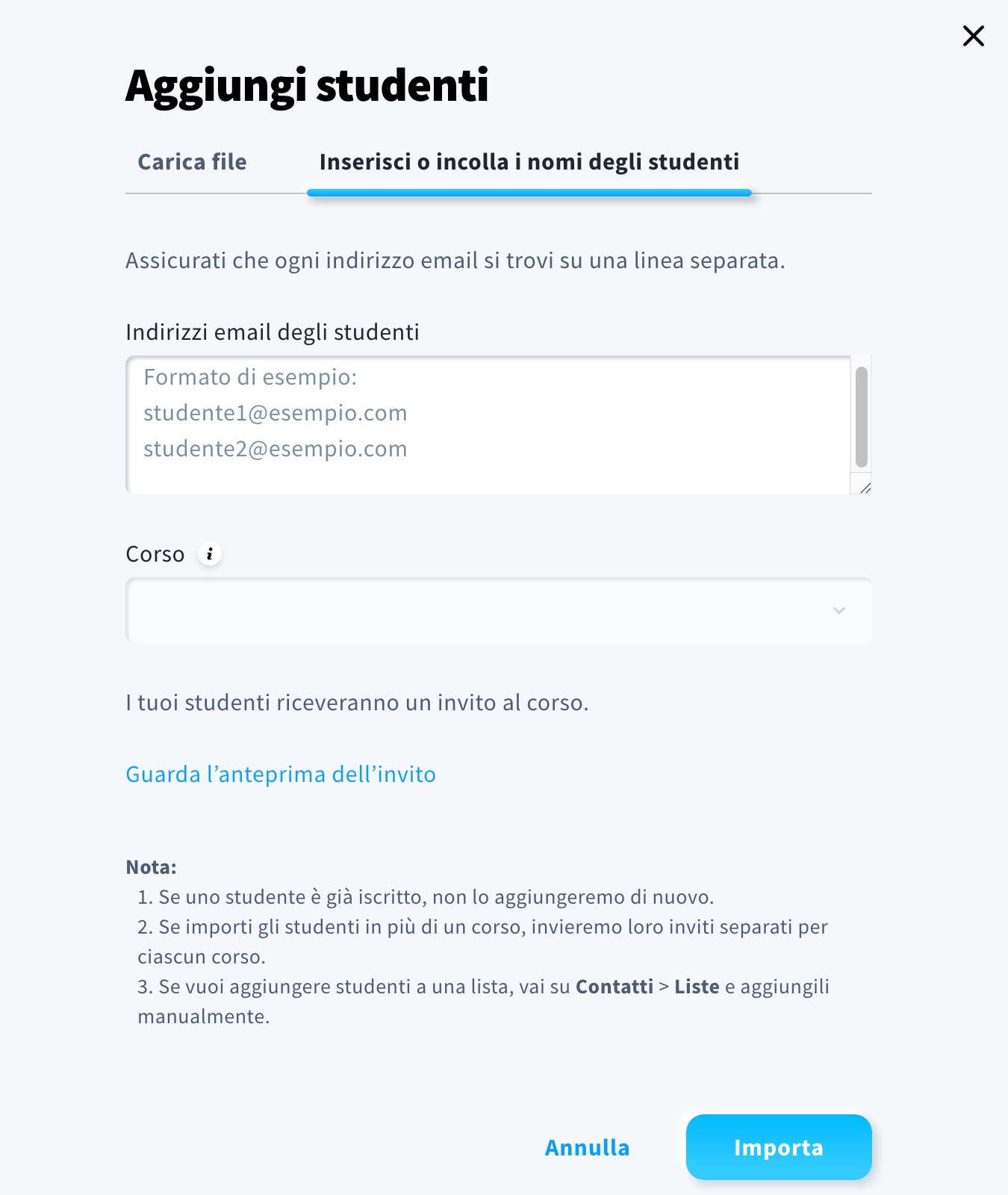 L’immagine mostra come puoi inserire studenti digitandoli o incollandoli nel campo appropriato.