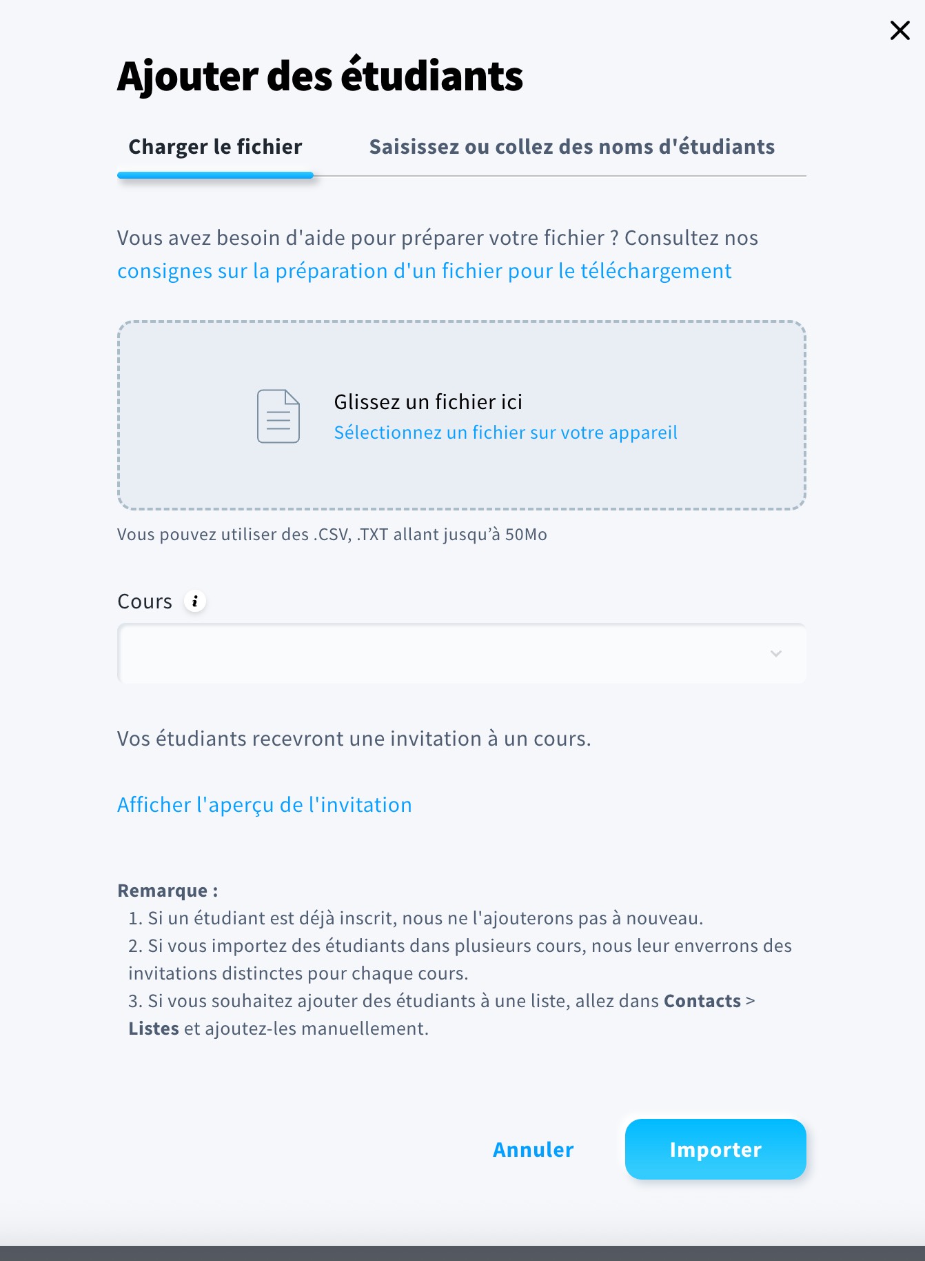 L’image montre comment ajouter des étudiants en important un fichier.