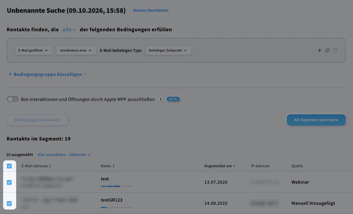 Kontrollkästchen neben den Kontakten in einem Segment.