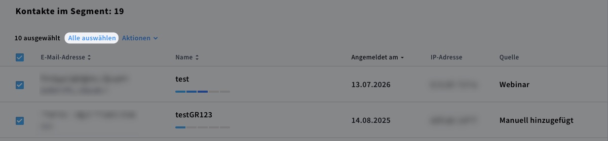 Die Option „Alle auswählen“ oberhalb des Segments.